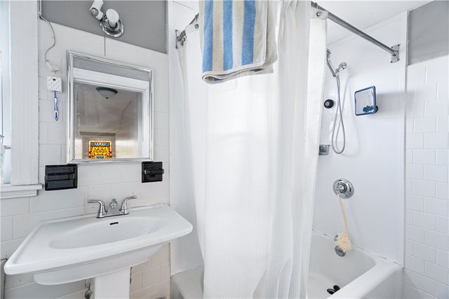 1548 Smith Street, North Providence, RI 02911