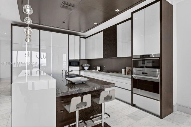 2821 S Bayshore Dr 19B, Miami, FL 33133