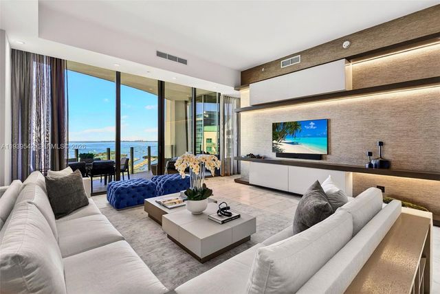 2821 S Bayshore Dr 19B, Miami, FL 33133