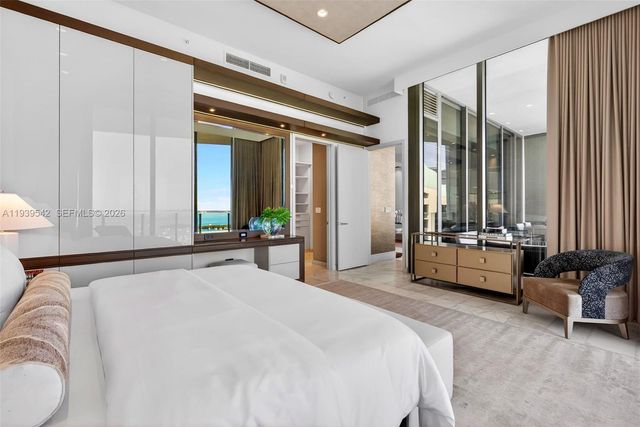 2821 S Bayshore Dr 19B, Miami, FL 33133