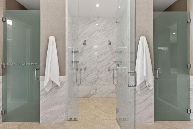 2821 S Bayshore Dr 19B, Miami, FL 33133