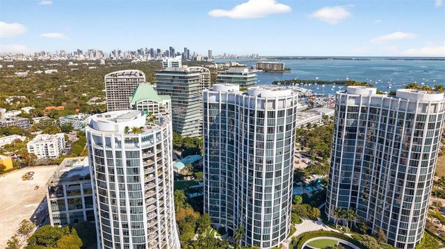 2821 S Bayshore Dr 19B, Miami, FL 33133