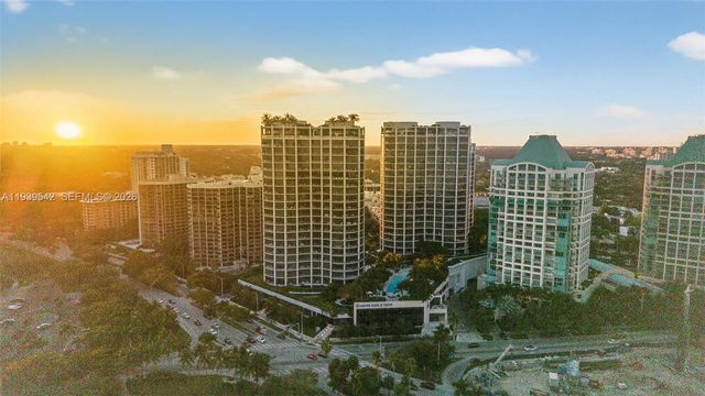 2821 S Bayshore Dr 19B, Miami, FL 33133