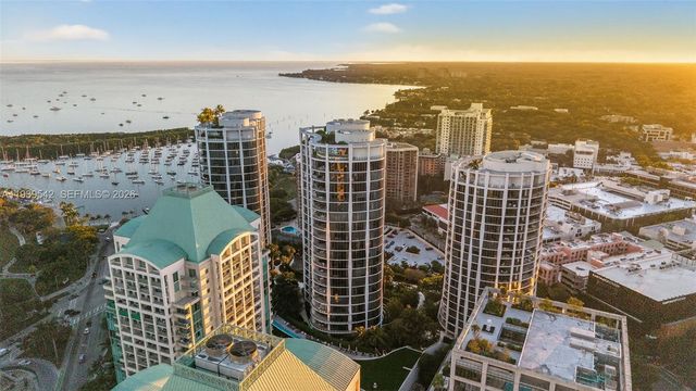 2821 S Bayshore Dr 19B, Miami, FL 33133