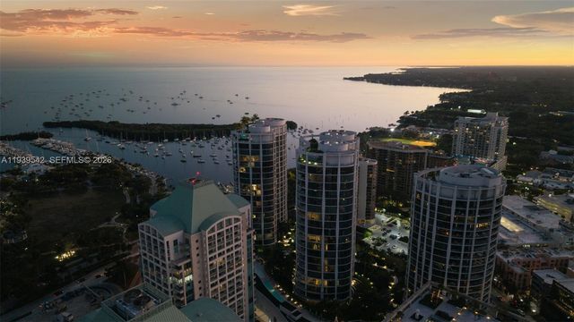 2821 S Bayshore Dr 19B, Miami, FL 33133