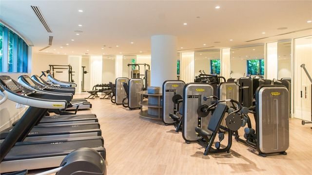 2821 S Bayshore Dr 19B, Miami, FL 33133