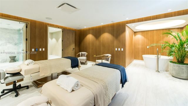 2821 S Bayshore Dr 19B, Miami, FL 33133