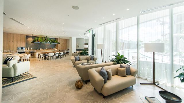 2821 S Bayshore Dr 19B, Miami, FL 33133