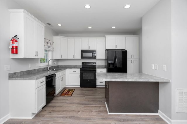 59,61,61A,63,63 WOODLEE RD, Staunton, VA 24401
