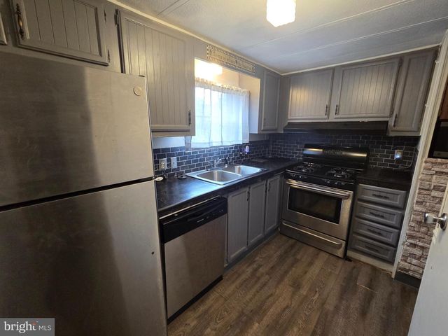 10 PARKWAY, Conowingo, MD 21918
