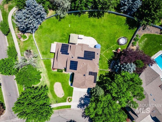 296 N Clearpoint Way, Eagle, ID 83616