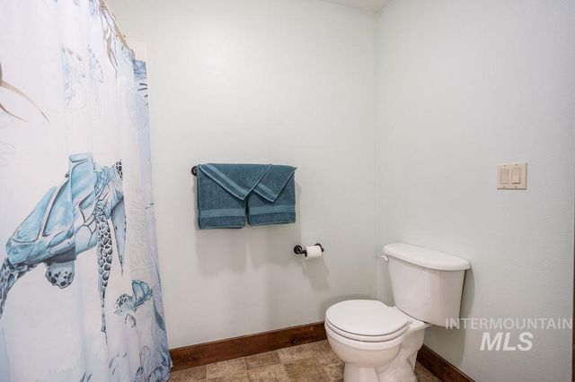 296 N Clearpoint Way, Eagle, ID 83616