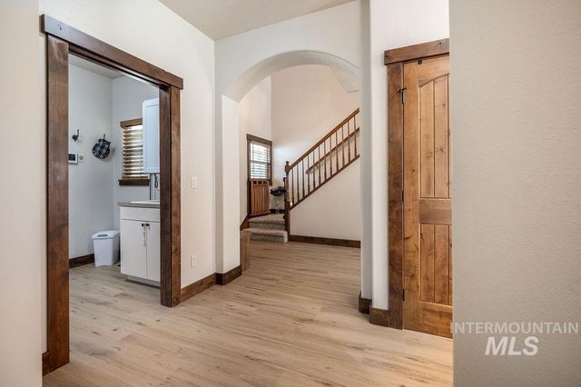 296 N Clearpoint Way, Eagle, ID 83616