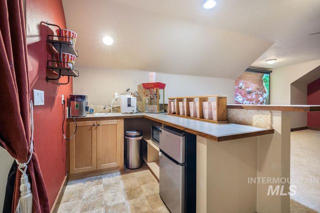 296 N Clearpoint Way, Eagle, ID 83616