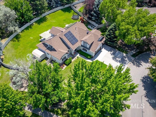 296 N Clearpoint Way, Eagle, ID 83616