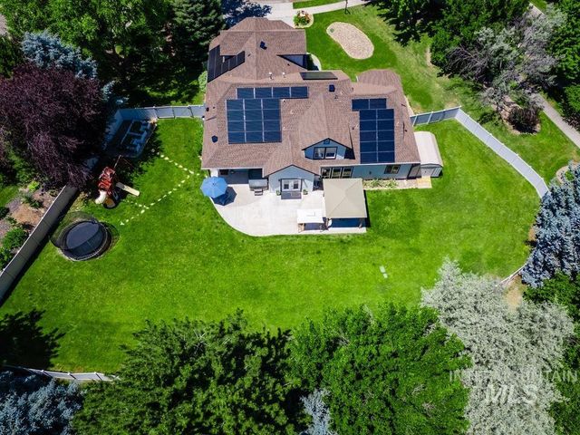 296 N Clearpoint Way, Eagle, ID 83616