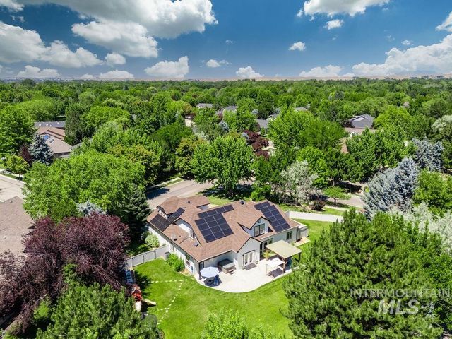 296 N Clearpoint Way, Eagle, ID 83616