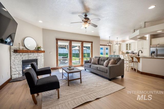296 N Clearpoint Way, Eagle, ID 83616