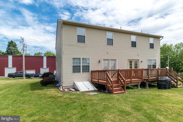 910 VINE ST, Perkasie, PA 18944