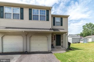 910 VINE ST, Perkasie, PA 18944