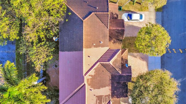 27463 SW 137th Ct 27364, Homestead, FL 33032