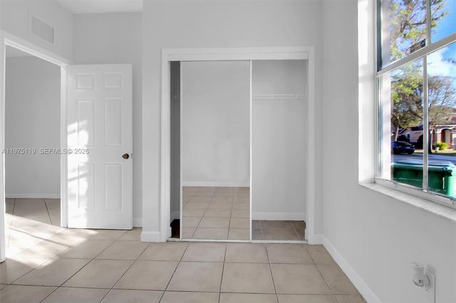 27463 SW 137th Ct 27364, Homestead, FL 33032