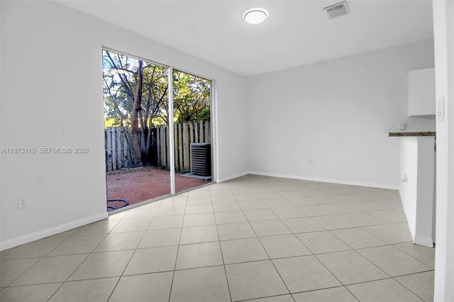 27463 SW 137th Ct 27364, Homestead, FL 33032