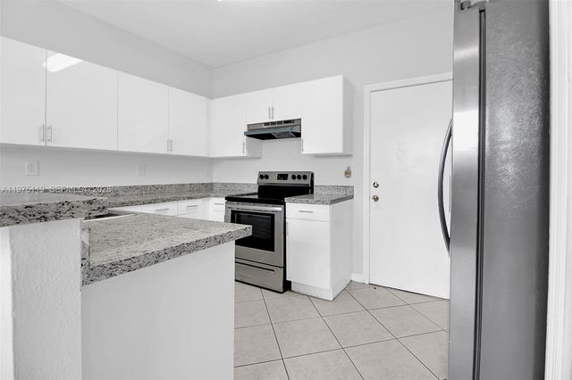 27463 SW 137th Ct 27364, Homestead, FL 33032