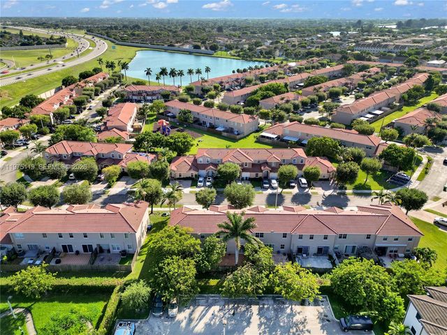 27463 SW 137th Ct 27364, Homestead, FL 33032