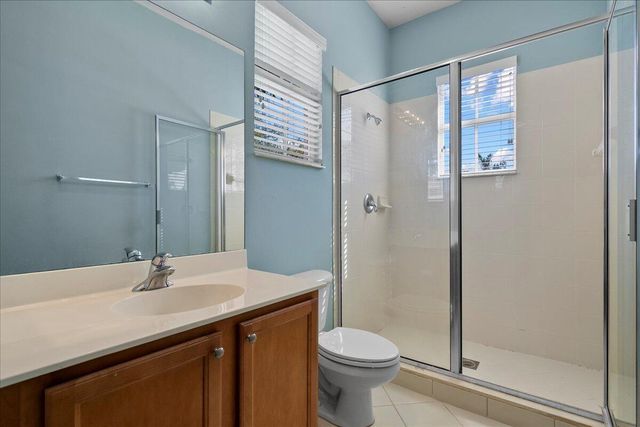 82 Stoney Drive, Palm Beach Gardens, FL 33410