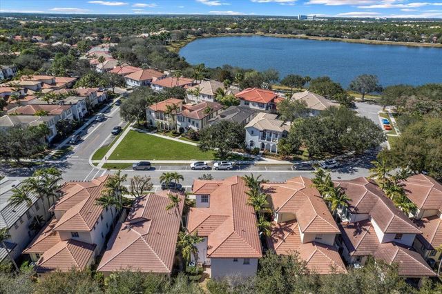 82 Stoney Drive, Palm Beach Gardens, FL 33410
