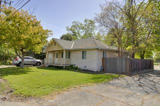5818 Engle Rd, Carmichael, CA 95608