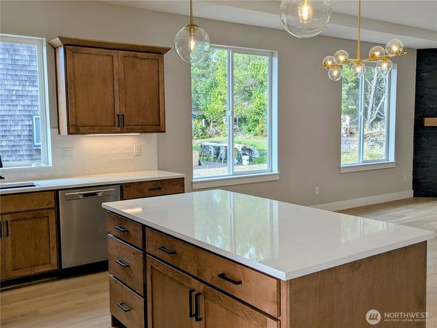 807 NE 357th Street, Ocean Park, WA 98640