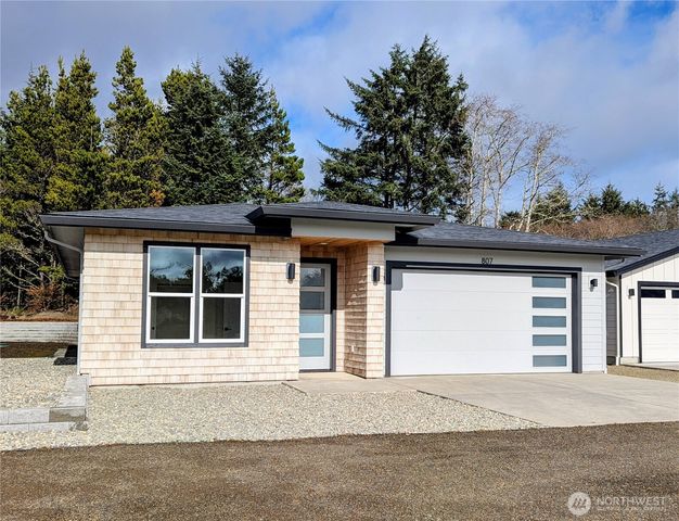 807 NE 357th Street, Ocean Park, WA 98640