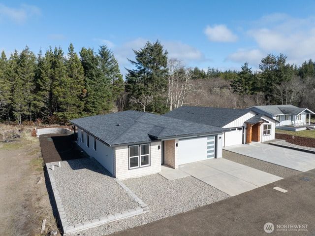 807 NE 357th Street, Ocean Park, WA 98640