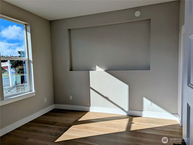 807 NE 357th Street, Ocean Park, WA 98640