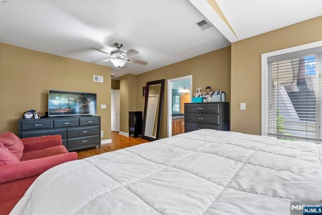 467 Summit Avenue, Hackensack, NJ 07601