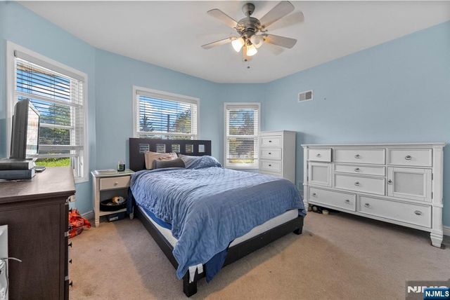 467 Summit Avenue, Hackensack, NJ 07601