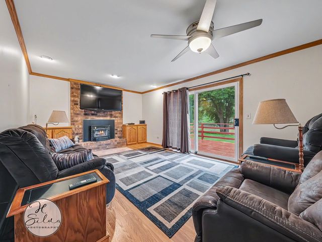 630 Oceola Drive, Algonquin, IL 60102