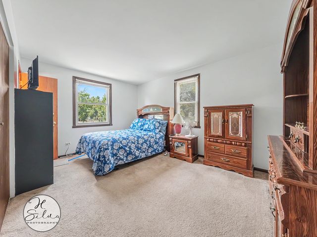 630 Oceola Drive, Algonquin, IL 60102