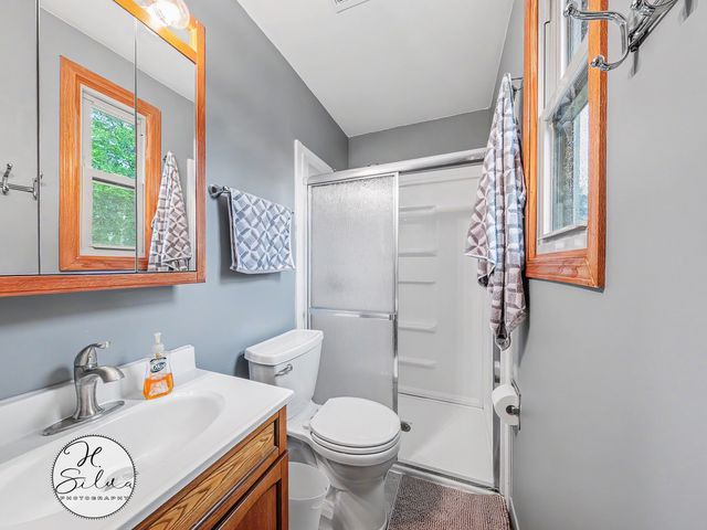 630 Oceola Drive, Algonquin, IL 60102