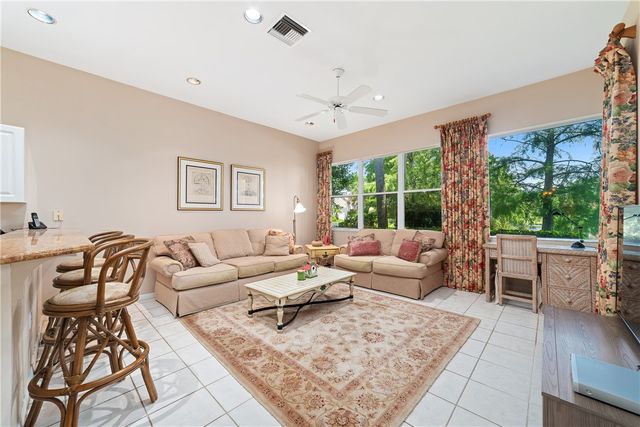 1726 Victoria Circle, Vero Beach, FL 32967