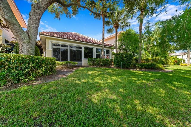 1726 Victoria Circle, Vero Beach, FL 32967