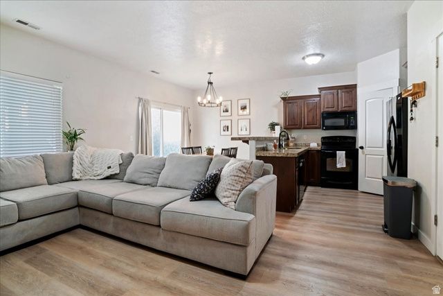 371 S 790 W, Pleasant Grove, UT 84062