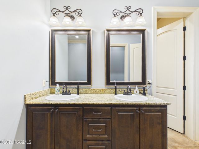 102 Copper Ridge Drive, Youngsville, LA 70592