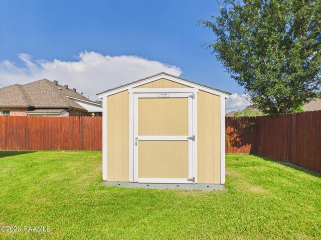 102 Copper Ridge Drive, Youngsville, LA 70592