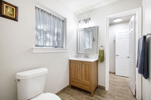 9 Rolling Hills Circle, Denton, TX 76205