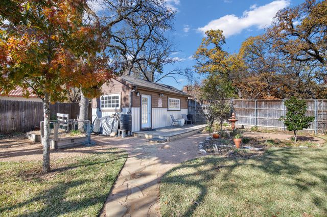 9 Rolling Hills Circle, Denton, TX 76205