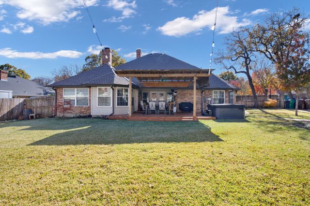 9 Rolling Hills Circle, Denton, TX 76205