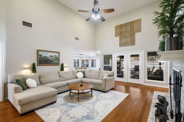 9 Rolling Hills Circle, Denton, TX 76205